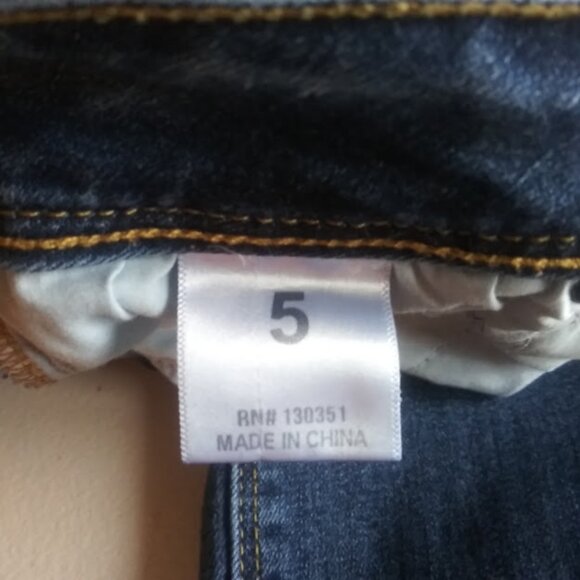 Distressed women's size 5 Jeans - Picture 14 of 15